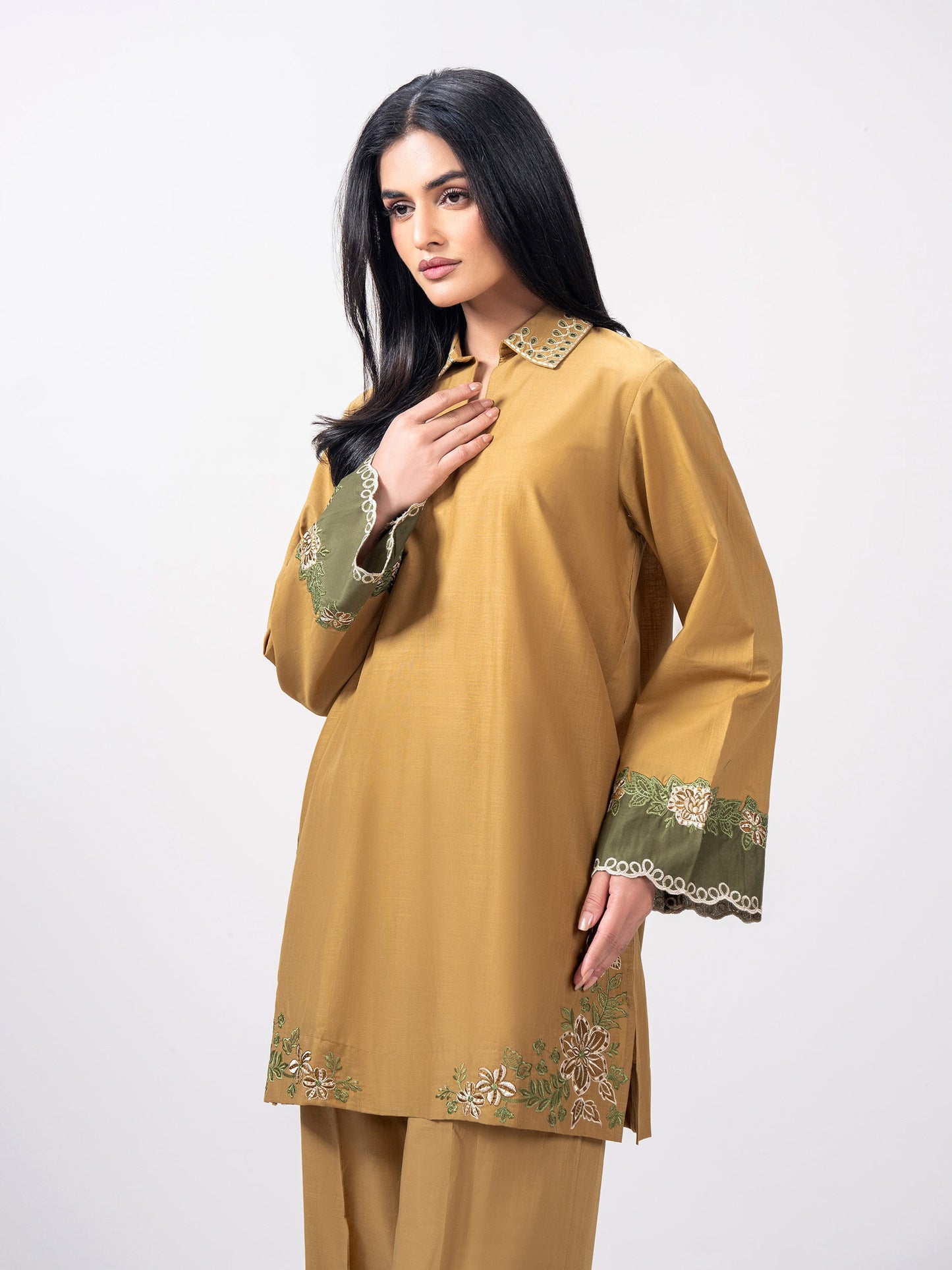 2 Piece Cambric Slub Suit- Embroidered (Pret)